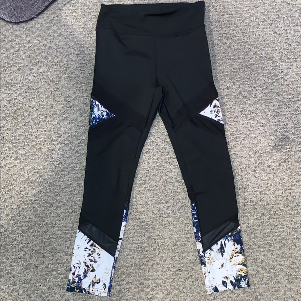 BRAND NEW LEGGINGS